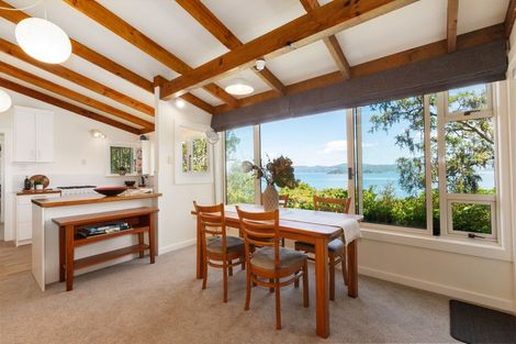 Photo of property in 17 Mahina Road, Mahina Bay, Lower Hutt, 5013