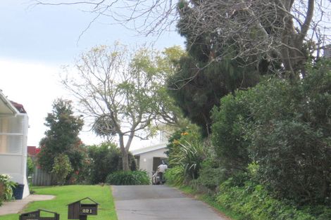 Photo of property in 219 Ngatai Road, Otumoetai, Tauranga, 3110