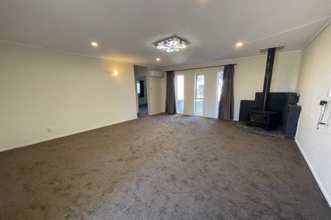 Photo of property in 22 Tauhinu Road, Greenhithe, Auckland, 0632
