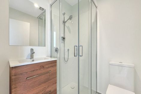 Photo of property in 1/2 Riversdale Road, Avondale, Auckland, 1026