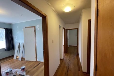 Photo of property in 26 Glen Marine Parade, Glendene, Auckland, 0602