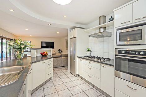 Photo of property in 24 Chelsea Drive, Taradale, Napier, 4112