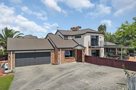 Photo of property in 8 Chardonnay Rise, Henderson, Auckland, 0612