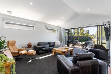 Photo of property in 5 Kawharu Street, Marshland, Christchurch, 8083