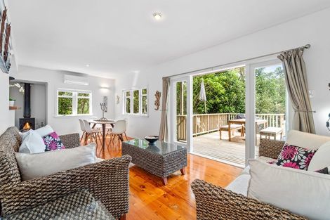 Photo of property in 62 Clinton Road, Tawharanui Peninsula, Matakana, 0986