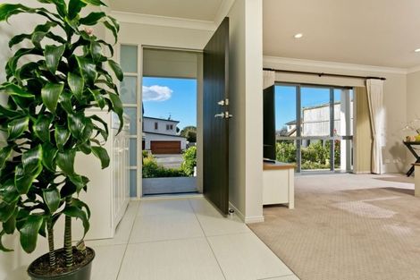 Photo of property in 26 Laurel Oak Drive, Schnapper Rock, Auckland, 0632