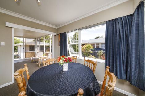 Photo of property in 6 Tabak Crescent, Takaro, Palmerston North, 4412