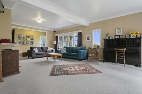 Photo of property in 205 Maunga Road, Pukeatua, 3880