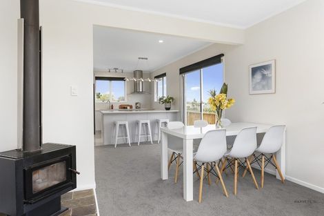 Photo of property in 19 Roick Parade, Glen Eden, Auckland, 0602