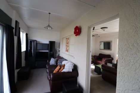 Photo of property in 22 Simmonds Street, Alexandra, 9320