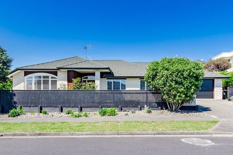 Photo of property in 1 Rifleman Lane, Paraparaumu Beach, Paraparaumu, 5032