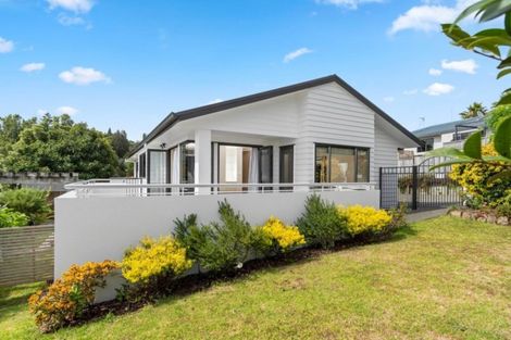 Photo of property in 90 Osprey Drive, Welcome Bay, Tauranga, 3112