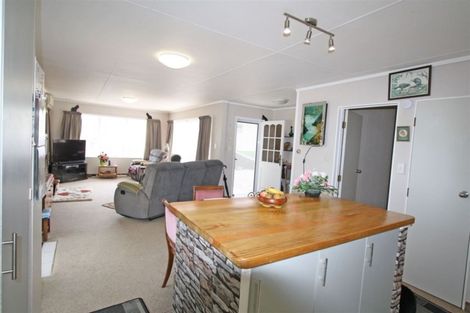 Photo of property in 3 Tawake Place, Waitara, 4320