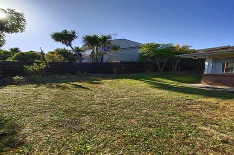 Photo of property in 2/14 Aberfeldy Avenue, Highland Park, Auckland, 2010