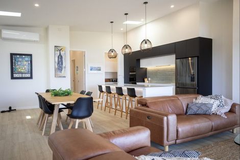 Photo of property in 2a Marine Parade, Raglan, 3225