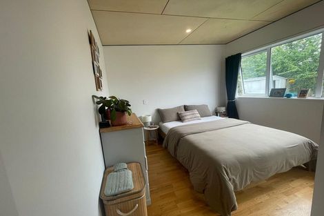 Photo of property in 8-8a Walton Avenue, Waikanae, 5036