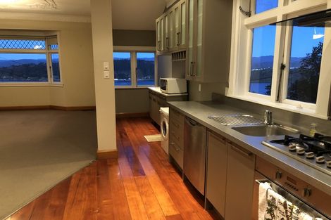 Photo of property in 108 Grafton Road, Roseneath, Wellington, 6011