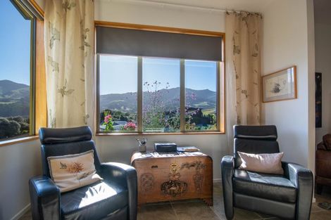 Photo of property in 33 Seaview Lane, Wainui, French Farm, 7582