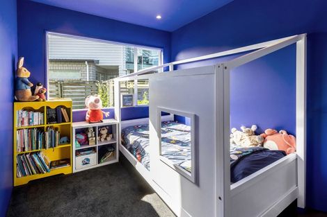 Photo of property in 2/81 Sylvan Avenue, Northcote, Auckland, 0627