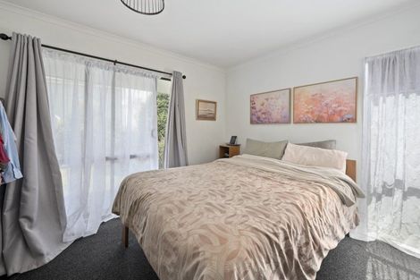 Photo of property in 29 Matthew Place, Kawaha Point, Rotorua, 3010