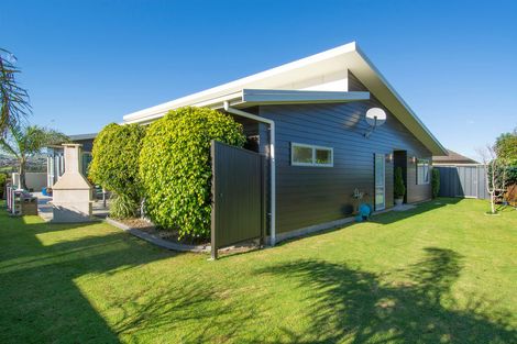 Photo of property in 11 Renner Place, Pyes Pa, Tauranga, 3112