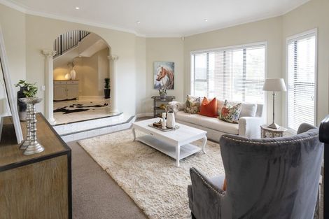 Photo of property in 1 St Elmo Rise, Shamrock Park, Auckland, 2016