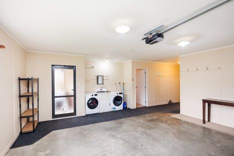 Photo of property in 32 Stoneleigh Lane, Aokautere, Palmerston North, 4471