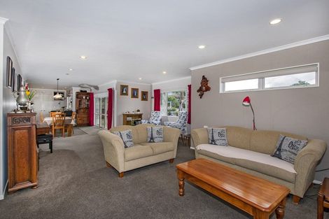 Photo of property in 8 Waitaha Place, Ruakaka, 0116