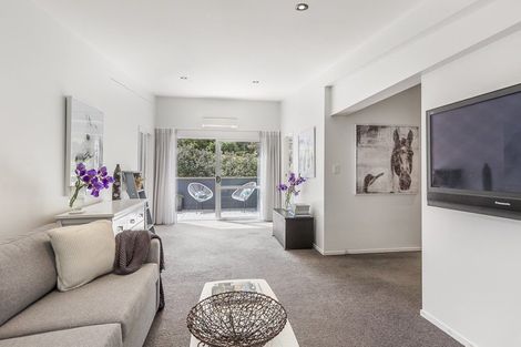 Photo of property in 30 Muncaster Road, Snells Beach, 0920