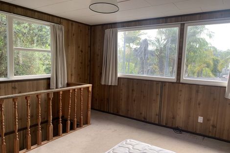 Photo of property in 72 Peach Road, Glenfield, Auckland, 0629