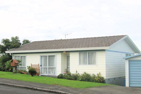 Photo of property in 8 Faram Place, Massey, Auckland, 0614