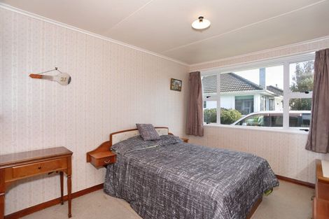 Photo of property in 14 Ward Street, Bulls, 4818