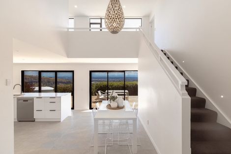 Photo of property in 280 Major Hornbrook Road, Mount Pleasant, Christchurch, 8081