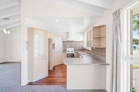 Photo of property in 33 West-watson Avenue, Hillmorton, Christchurch, 8025