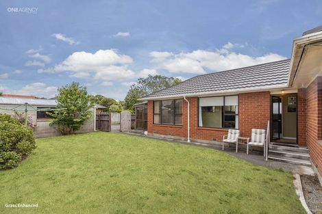 Photo of property in 1b Sylvia Street, Parklands, Christchurch, 8083