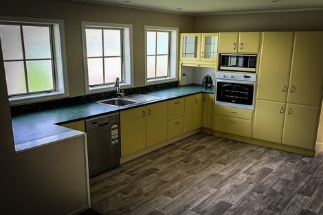 Photo of property in 26 West Coast Road, Te Kopuru, 0371