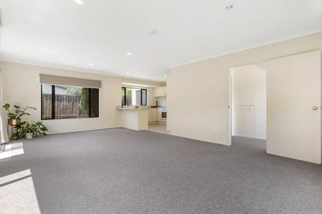 Photo of property in 59a Reelick Avenue, Pakuranga Heights, Auckland, 2010