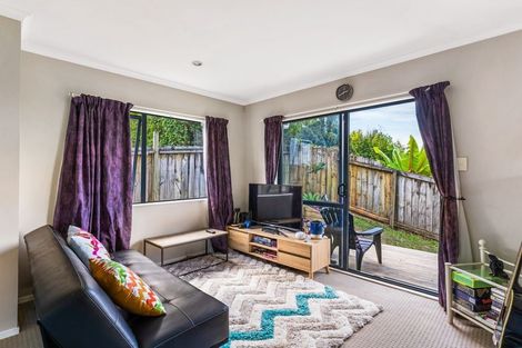 Photo of property in 26b Waimumu Road, Massey, Auckland, 0614