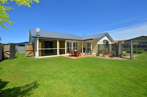 Photo of property in 5 Ti Rakau Drive, Woolston, Christchurch, 8023