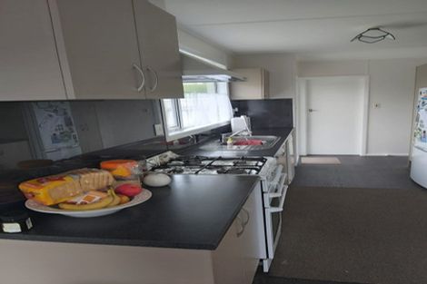 Photo of property in 45 Kenmore Street, Newlands, Wellington, 6037