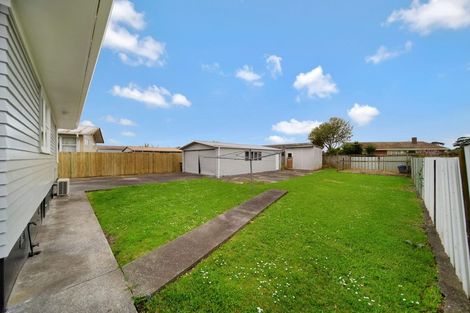 Photo of property in 19 Convair Crescent, Mangere, Auckland, 2022