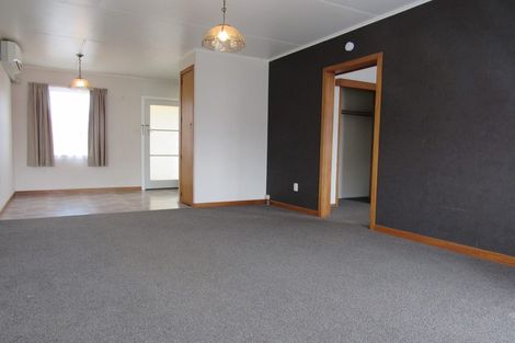 Photo of property in 4/42 Egmont Street, Hawera, 4610