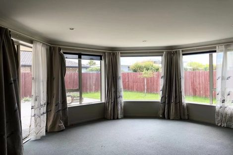 Photo of property in 17 Cunneen Place, Aidanfield, Christchurch, 8025