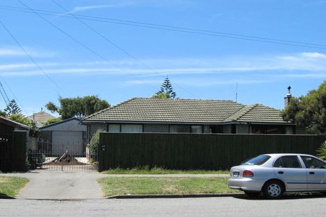 Photo of property in 297 Pine Avenue, South New Brighton, Christchurch, 8062