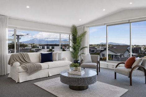 Photo of property in 3 Sackville Street, Fitzroy, New Plymouth, 4312