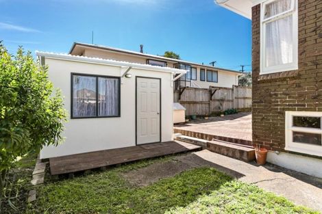 Photo of property in 13a Rogan Street, Mount Roskill, Auckland, 1041