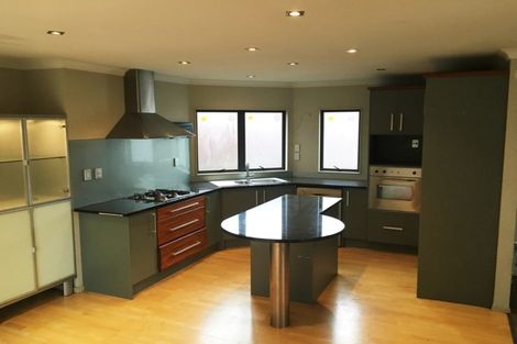 Photo of property in 80 Seabrook Avenue, New Lynn, Auckland, 0600