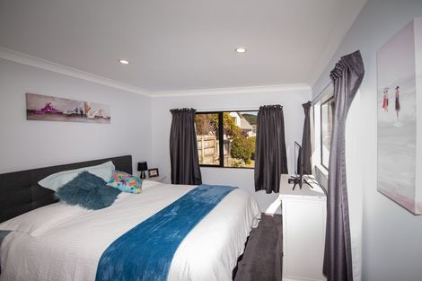 Photo of property in 74 Abilene Crescent, Churton Park, Wellington, 6037