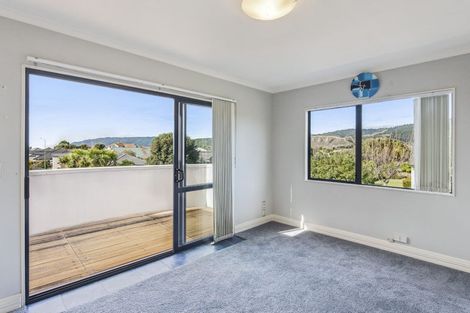 Photo of property in 87 Milne Drive, Paraparaumu, 5032