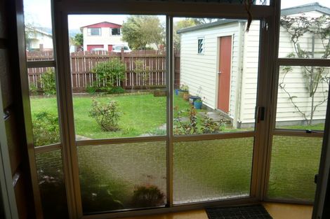 Photo of property in 15 Rhodes Street, Waimate, 7924